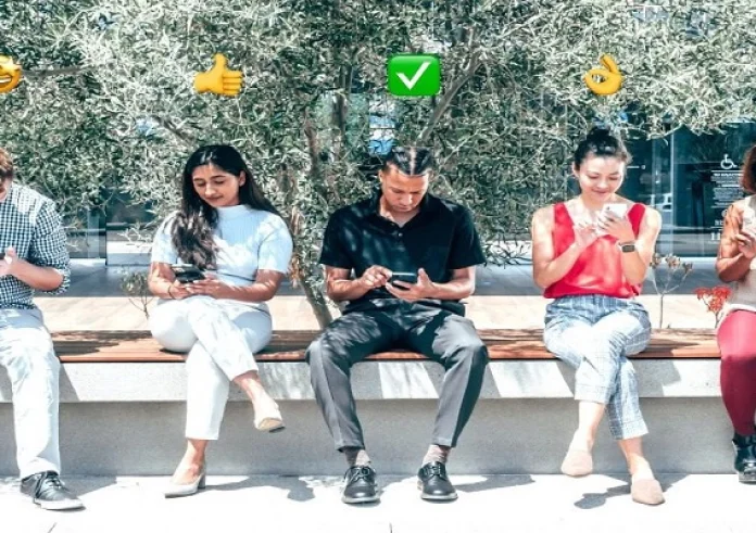 Emojis: Yπάρχει μια περίπτωση που δεν πρέπει να βάζετε όσο κι αν σας αρέσουν