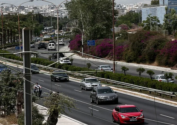Κυκλοφοριακές ρυθμίσεις από σήμερα στη λεωφόρο Ποσειδώνος – Εκτελούνται εργασίες