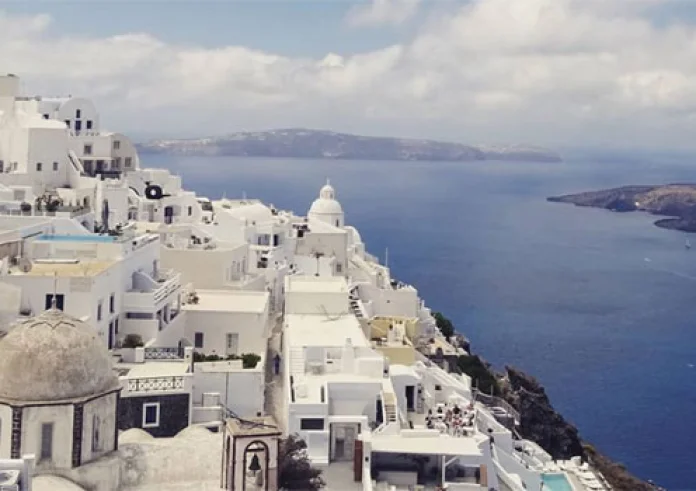 Conde Nast Traveller: Τρία νησιά των Κυκλάδων στα 20 καλύτερα της Ευρώπης
