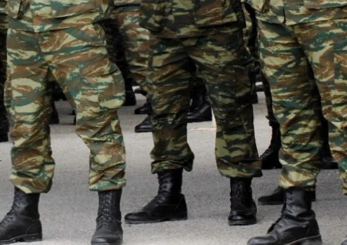 Λαμία: Θρήνος για τον ξαφνικό θάνατο του 42χρονου στρατιωτικού στη Σύμη