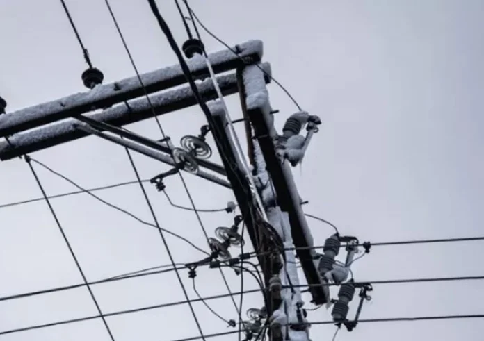 Διακοπή ρεύματος στα νότια προάστια - Μεγάλη βλάβη σε γραμμή του ΔΕΔΔΗΕ
