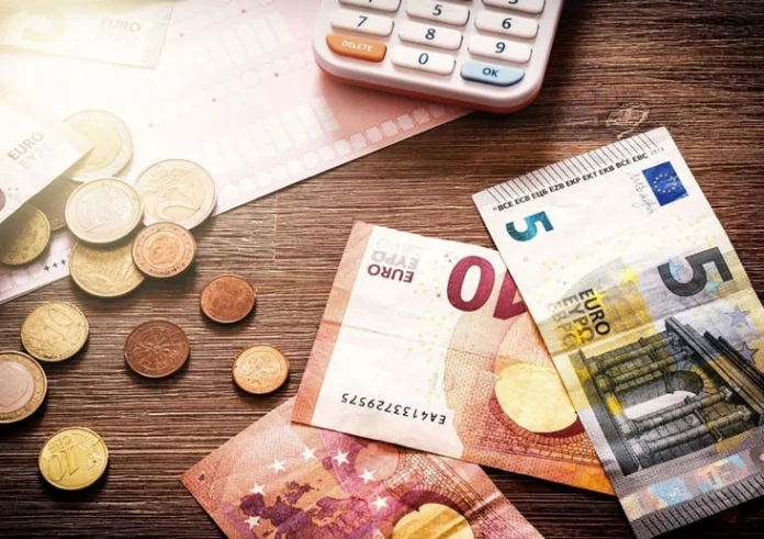 Επιστρεπτέα Προκαταβολή: Το κούρεμα για την εφάπαξ εξόφληση – Τι θα πληρώσει ο κάθε επαγγελματίας