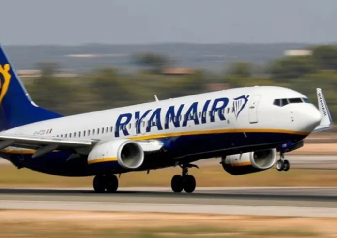 Ryanair: Τα πληρώματα καμπίνας προγραμματίζουν απεργιακές κινητοποιήσεις για 12 ημέρες μέσα στον Ιούλιο
