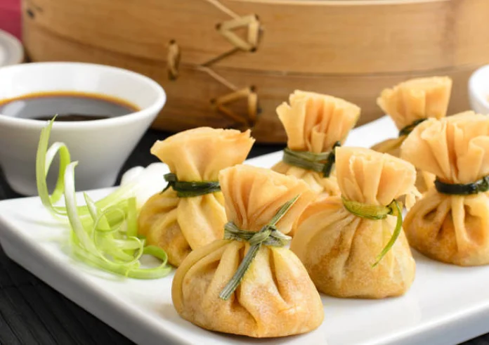 Wonton με αβοκάντο