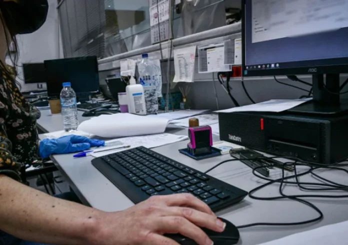 ΑΑΔΕ: Στη φόρα χιλιάδες ονόματα οφειλετών Εφορίας και ΕΦΚΑ