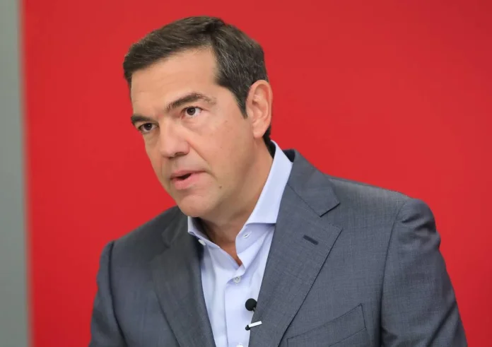 Ψήφισε ο Αλέξης Τσίπρας στην Καισαριανή: Αισθάνομαι υπερήφανος για τη μαζική συμμετοχή του κόσμου
