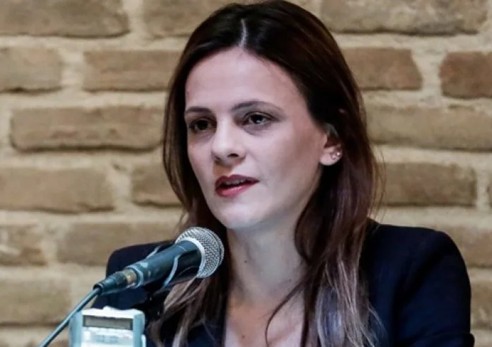 Έφη Αχτσιόγλου: Η αθλιοτητα τελειώνει εδώ – Συκοφαντίες ότι υπονομεύω τον Τσίπρα – Να πάρει θέση ο Κασσελάκης