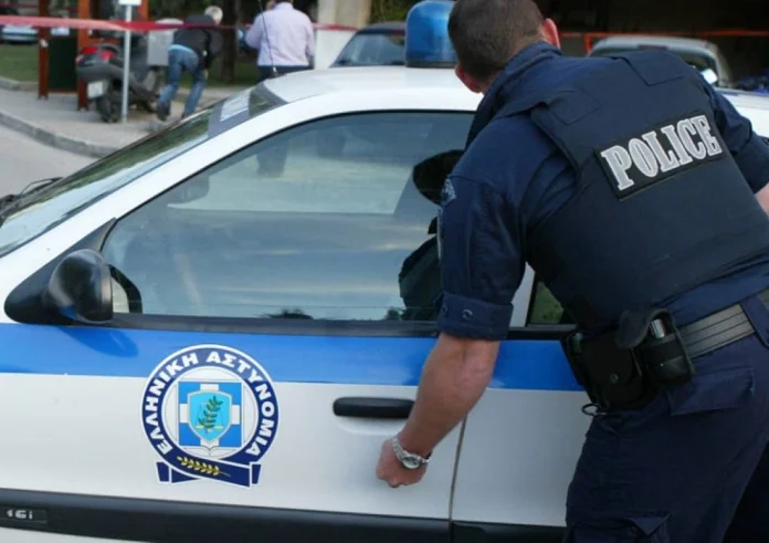Συμπλοκή ανηλίκων στην Παλλήνη – Αφορμή ένα κορίτσι