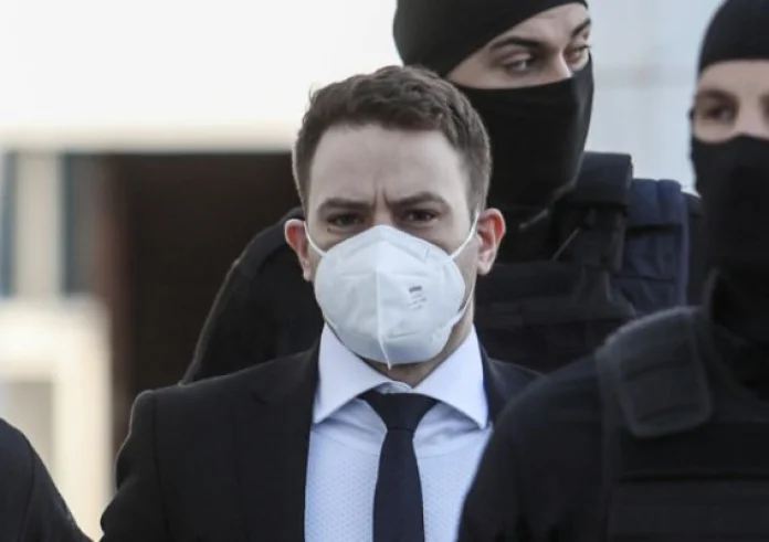 Μπάμπης Αναγνωστόπουλος: Δεν υπάρχουν δικαιολογίες για όσα έκανα – Σε εξέλιξη η απολογία του