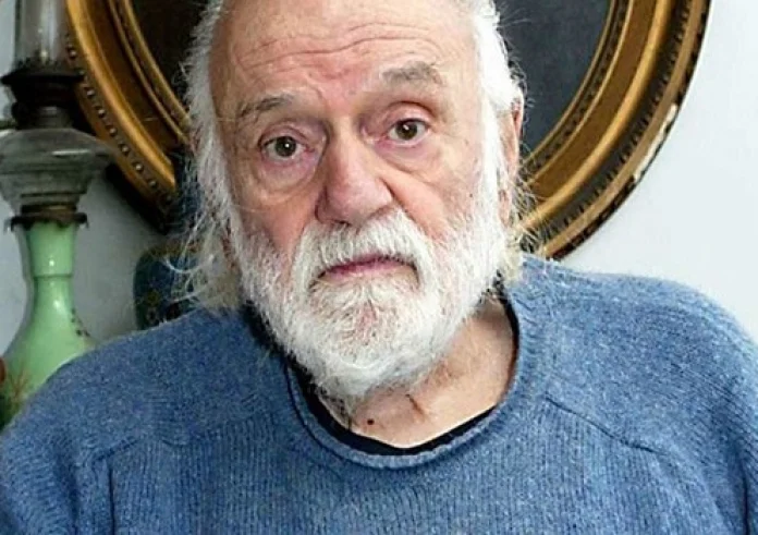Έφυγε από τη ζωή ο ποιητής Νάνος Βαλαωρίτης