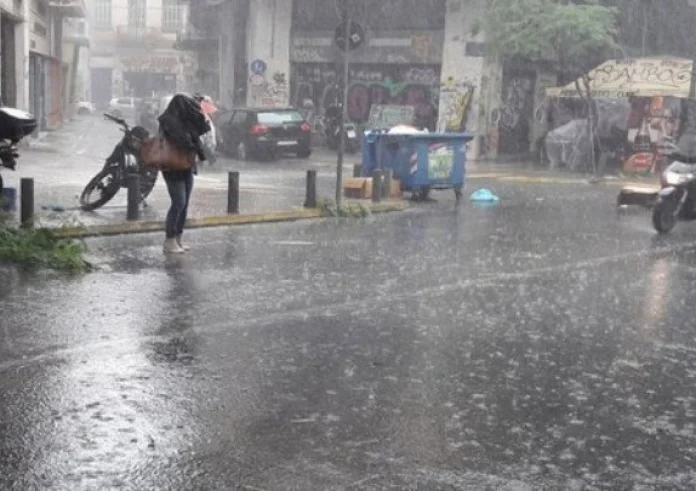 Διήμερη κακοκαιρία – Πορτοκαλί προειδοποίηση της ΕΜΥ, ισχυρές βροχές και καταιγίδες στην Αττική