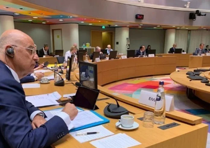 Κυρώσεις και εμπάργκο όπλων στην Τουρκία θα ζητήσει η Αθήνα