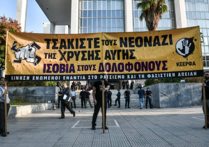 Δίκη Χρυσής Αυγής: Απολογείται ο Ηλίας Κασιδιάρης