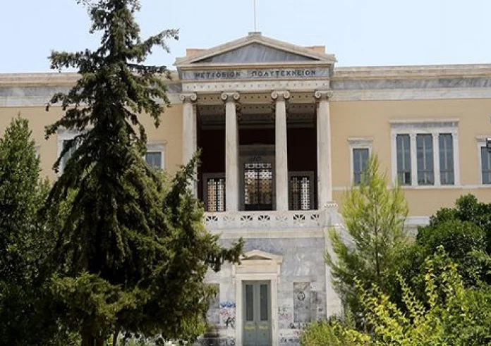 Συγκινεί 18χρονος συριακής καταγωγής που πέρασε στο ΕΜΠ: Πώς θέλει να προσφέρει στην Ελλάδα