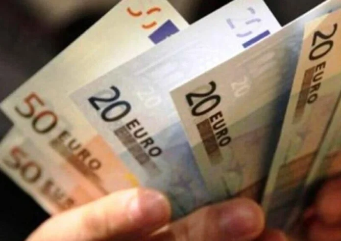 Έρχεται επιταγή ακρίβειας ύψους έως και 200 ευρώ