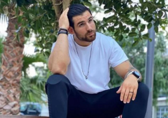 Συγκινεί ο Ετεοκλής Παύλου με την κόρη του: «Για πρώτη φορά μου ζήτησε να βγάλω το πρόσθετο μέλος»