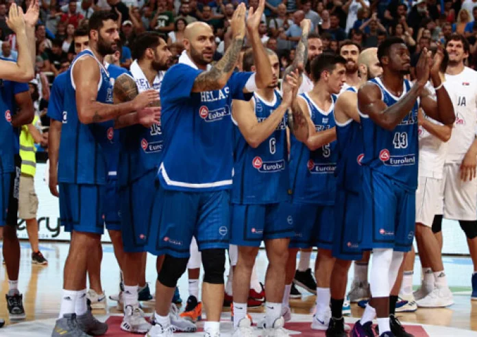 Αγώνας δρόμου για να βγει η βίζα του Μάντζαρη, οριακά προλαβαίνει ο Σλούκας