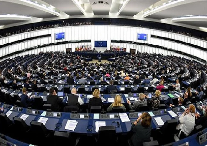 Ευρωεκλογές: Αυτοί είναι οι 21 ευρωβουλευτές. Γνωστά ονόματα που έχασαν τη μάχη του σταυρού