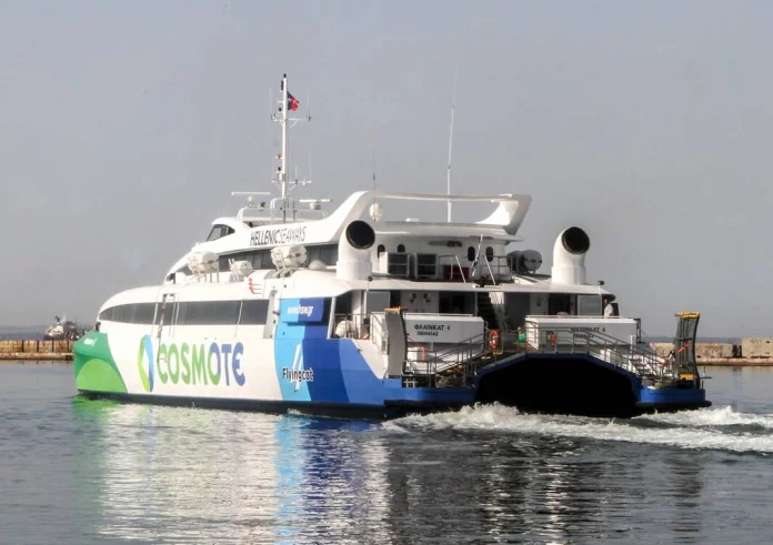 Μηχανική βλάβη στο FLYING CAT 4 με 206 επιβάτες