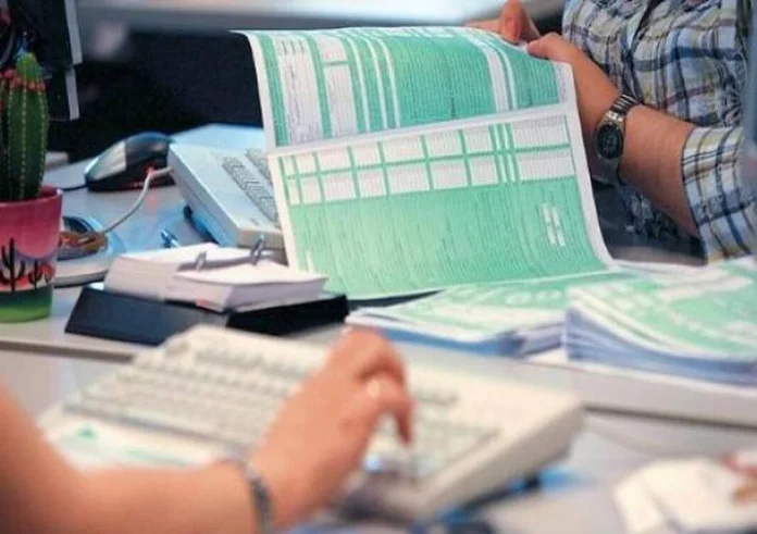 Φορολογικές δηλώσεις: Εξετάζεται παράταση στην υποβολή τους