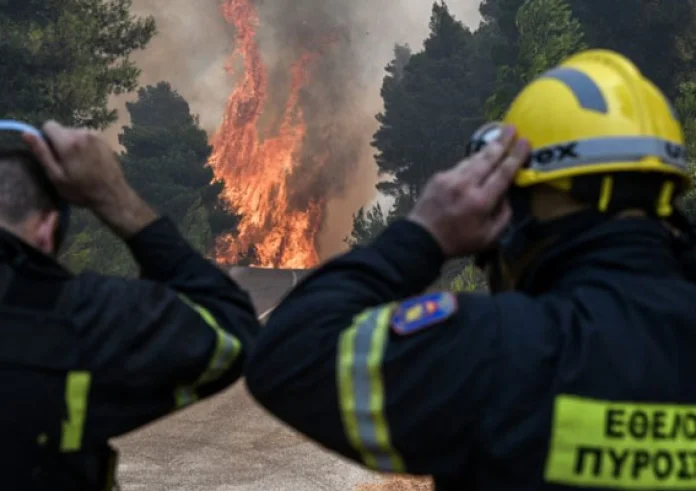 Αρτοποιός: Από τον Μάιο έως τώρα 472 φωτιές μόνο στον Ασπρόπυργο - Σε Ασπρόπυργο, Φυλή και Αλεξανδρούπολη τα πιο δύσκολα μέτωπα
