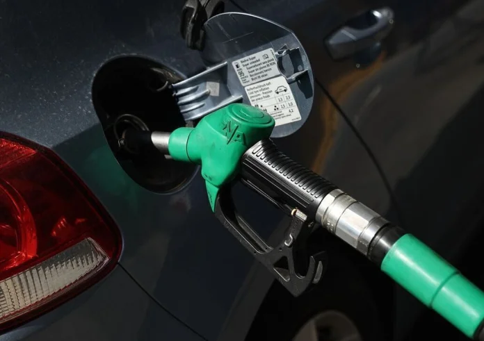 Σενάριο επιστροφής του Fuel Pass - Πότε θα γίνουν οι πληρωμές Market Pass και Youth Pass