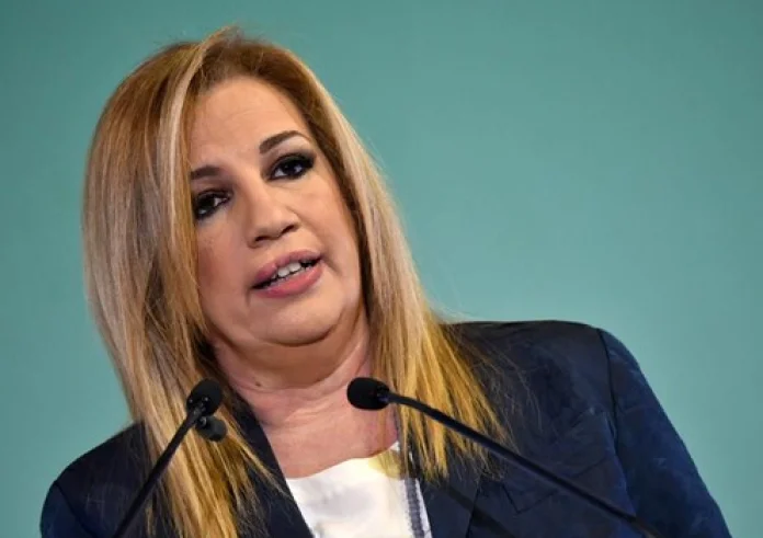 Γεννηματά: «Όποιος θέλει να ηγηθεί του κόμματος ας το πει καθαρά»