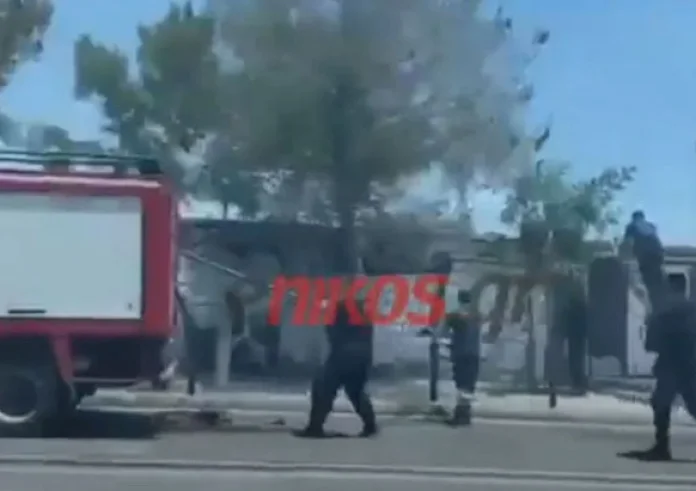 Φωτιά στο Νέο Φάληρο, κοντά στο γήπεδο Γεώργιος Καραϊσκάκης
