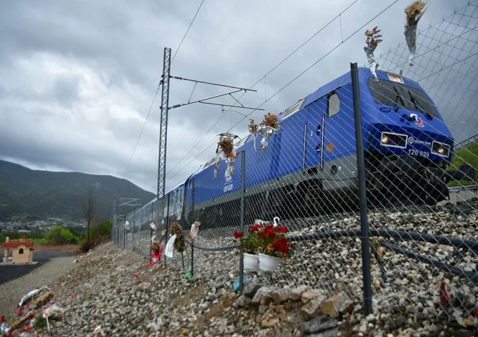 Τέμπη: Νέες διώξεις σε τέσσερα ακόμα στελέχη του ΟΣΕ ασκήθηκαν για τη σιδηροδρομική τραγωδία