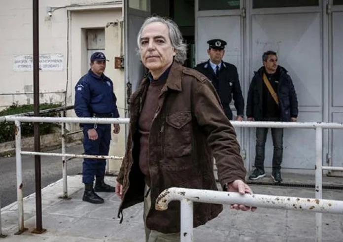 Στις φυλακές Δομοκού μεταφέρθηκε ο Δημήτρης Κουφοντίνας