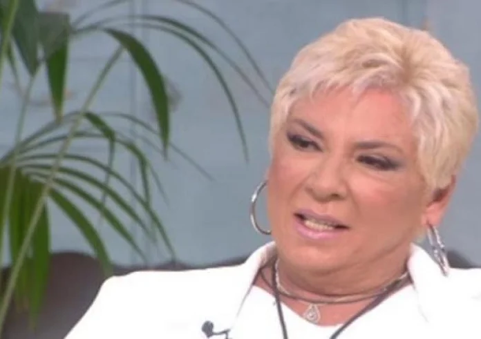 Δήμητρα Λιάνη Παπανδρέου: Κόπηκε η μισή σύνταξη. Τι λέει για τις παρακολουθήσεις;
