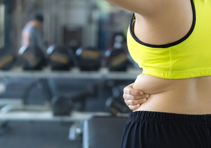 Χάνετε λίπος χωρίς να το καταλαβαίνετε; Δείτε τα 10 σημάδια που το δείχνουν