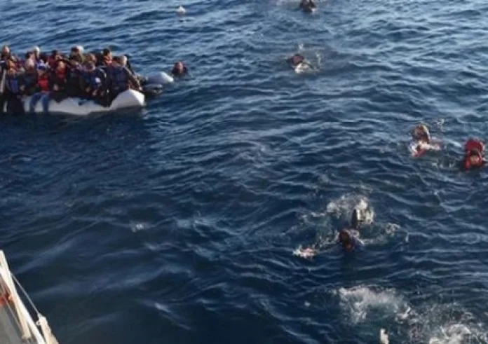 Ναυάγιο στην Πύλο: Νεκροί 32 μετανάστες – Έφτασαν στο λιμάνι της Καλαμάτας οι πρώτοι διασωθέντες
