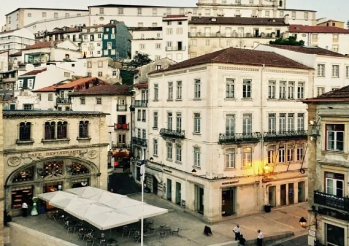 Η πόλη όπου οι κάτοικοι της πρέπει να είναι πάντα χαμογελαστοί βάση νόμου