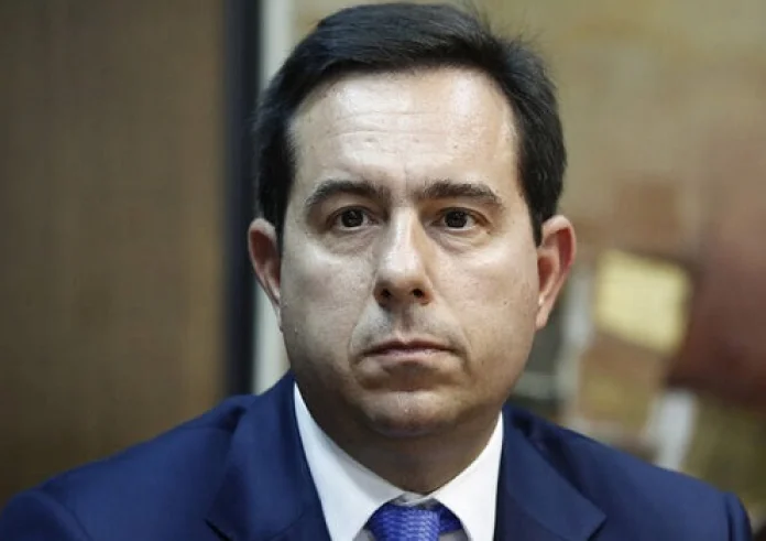 Η πρώτη δήλωση Μηταράκη μετά την καρατόμησή του: Παραδέχομαι τη λάθος κρίση μου να βρεθώ εκτός Αθηνών