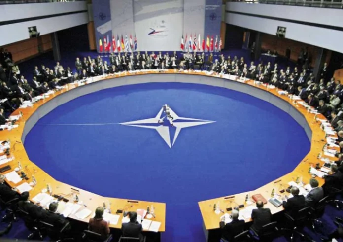 ΝΑΤΟ: Aσφαλέστερη η Ευρώπη με τη διεύρυνση; – Ποιοι είναι οι κίνδυνοι
