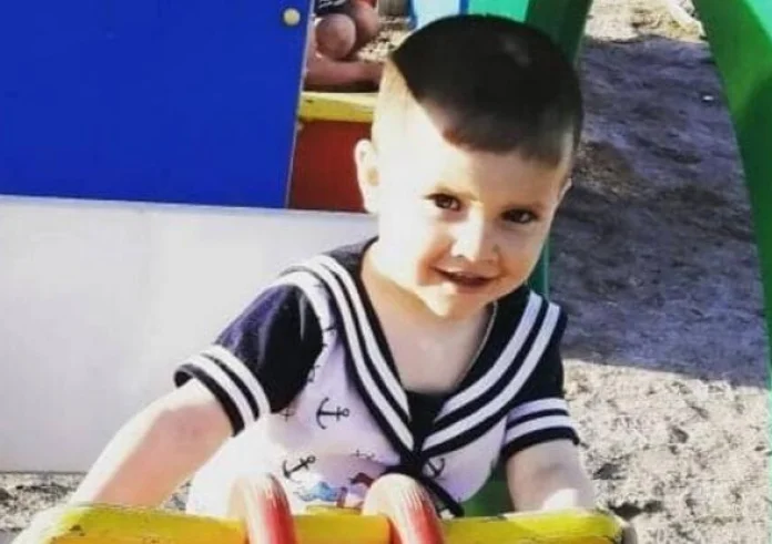 Φρικτό θάνατο βρήκε 3χρονο παιδί όταν τον κλώτσησε στην κοιλιά ο μεθυσμένος πατριός του
