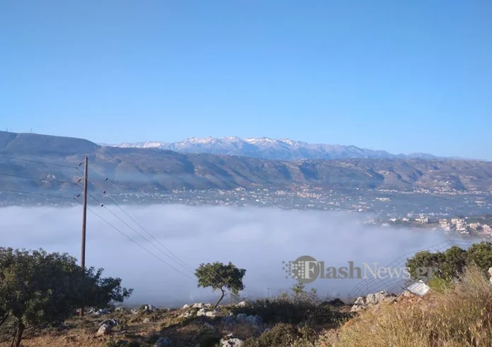 Χανιά: Σπάνια ομίχλη σκέπασε την πόλη