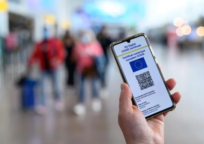Κορωνοϊός: Παρατείνεται για 1 χρόνο το ευρωπαϊκό ψηφιακό πιστοποιητικό