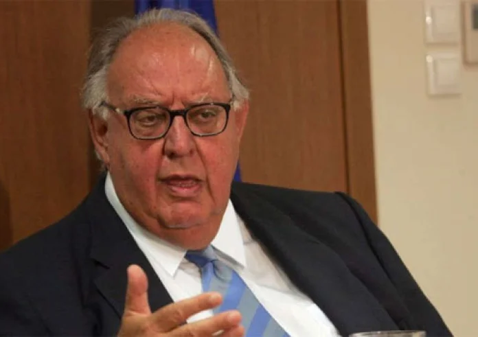 Η Θάτσερ ρώτησε ποιος είναι αυτός ο χοντρός δίπλα στον Σημίτη και ο Πάγκαλος απάντησε με μπιπ