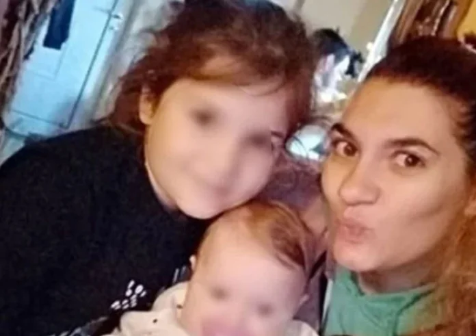 Βρήκαμε παρατημένη τη σχολική τσάντα της Τζωρτζίνας και μέσα το σημείωμα: Μαμά είσαι κακιά