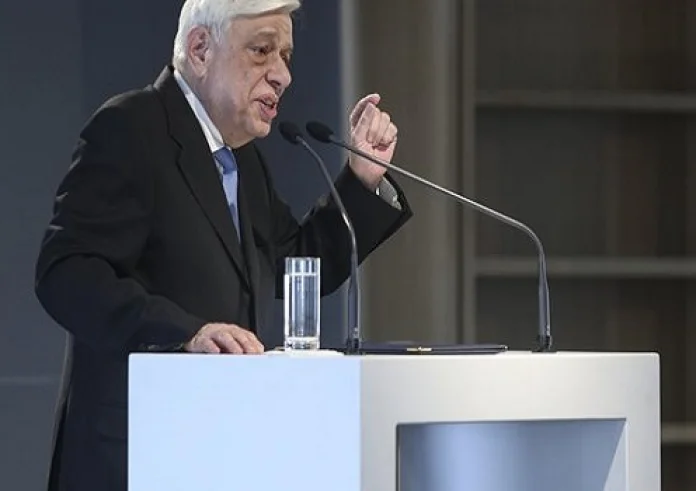 Παυλόπουλος για Κική Δημουλά: Η ελληνική ποίηση έχασε την εμβληματική Μούσα της