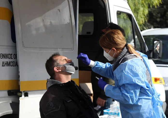 ΕΟΔΥ: Πού μπορείτε να κάνετε σήμερα δωρεάν rapid test