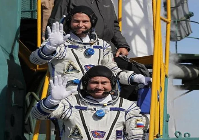Κορονοιος - Sputnik-V: Άρχισε να εμβολιάζει και τους κοσμοναύτες της η Ρωσία