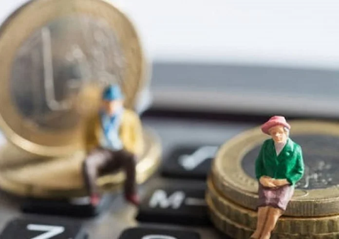 Πρόωρη σύνταξη για 40.000 δημοσίους υπαλλήλους