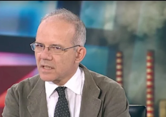 Τέλλογλου σε Μητσοτάκη: Το θέμα είναι ποιος και πώς έλεγξε την ΕΥΠ τα τελευταία τρία χρόνια