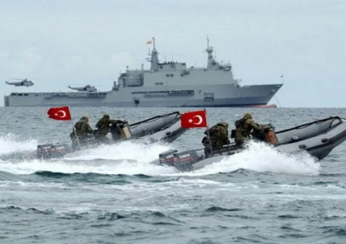 Γλύτωσε τις κυρώσεις και ξεθαρρεύει η Τουρκία - Ζητά αποστρατικοποίηση έξι νησιών
