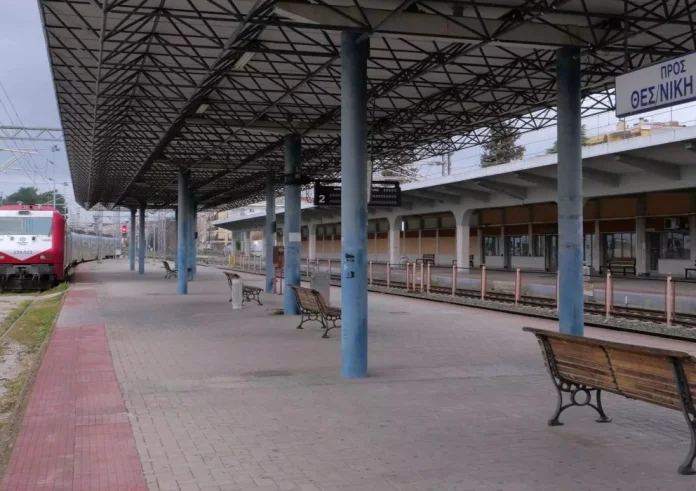 Σάλος με δήλωση Οικονόμου για παρ’ ολίγον τραγωδία στον προαστιακό - Σοβαρό μόνο στη θεωρία, στην πράξη δεν υπήρξε κίνδυνος