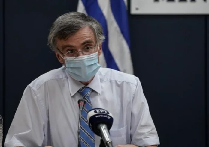 Τσιόδρας: Καταστροφική η long covid. Προκαλεί διανοητικά προβλήματα στους μισούς ασθενείς