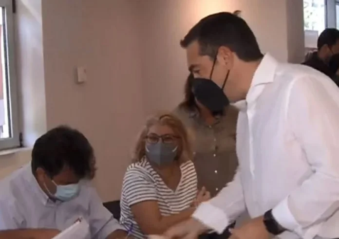 Στο Περιστέρι ψήφισε ο Αλέξης Τσίπρας – Καλούμε τους πολίτες να πάρουν τον ΣΥΡΙΖΑ στα χέρια τους